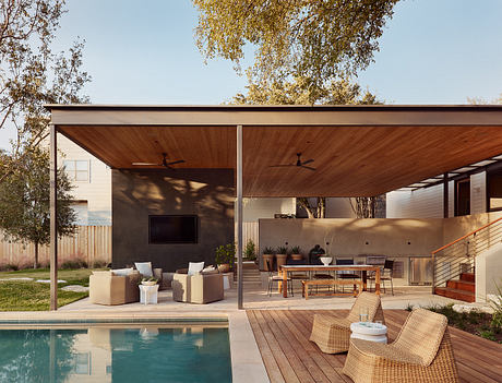 1930s Victorian Bungalow Balances Vintage Warmth and Modern Lines - 12