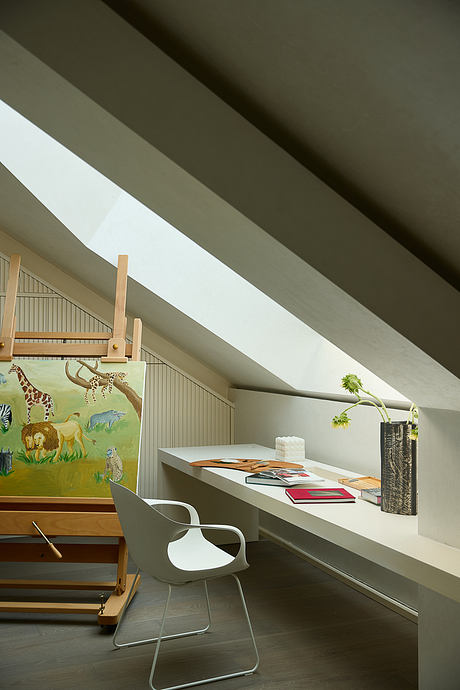 Jiuxi Rose Garden — A Serene Courtyard House - 10