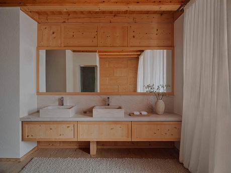 Aman Rosa Alpina: Quiet Mountain Rooms Framed by the Dolomites - 10