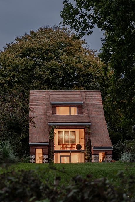 Clay Rise: Multigenerational Living Rooted in Sussex Craft Traditions - 10