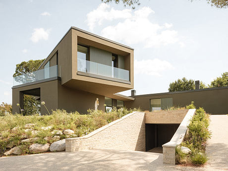 MAJC House by ARKDD - 12