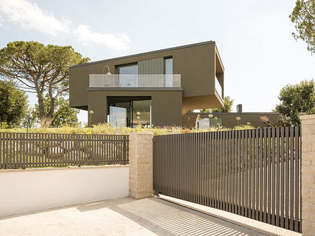 MAJC House by ARKDD - 13