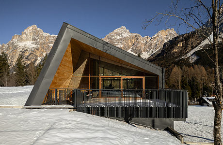 Chalet Cristallo Reimagines Mountain Living
