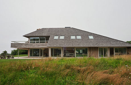 Jaffe House Restoration: Reviving a Coastal Modernist New York Home