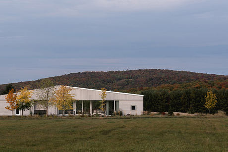 Le Fenil — Prefab Country Retreat - 1