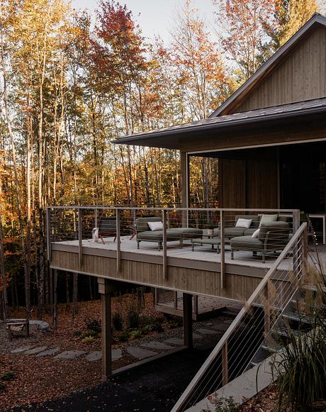 Perchée: Elevated Forest House Embracing Quebec’s Northern Light Fully - 1