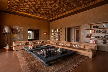 Dar Kemgia: Earthy Moroccan House Immersed in Palmeraie Gardens Beauty - 2