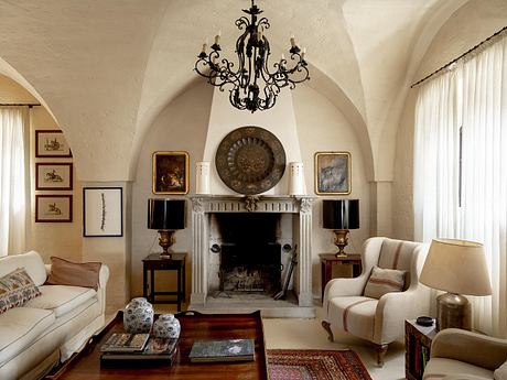 Pirnello Farmhouse Reclaims a Puglian Masseria for Contemporary Life - 2