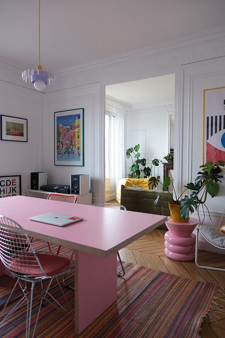 Appartement Republique: Paris Apartment Revived with Bold Color Hues - 2