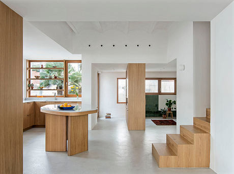 Ca na Baldu i en Diego — Quiet Minimalism Above Tibidabo Hill - 3