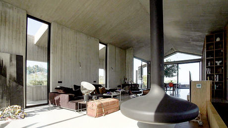 Casa A12 in Aci Castello Pairs Boardlike Concrete with Lava Stone - 3