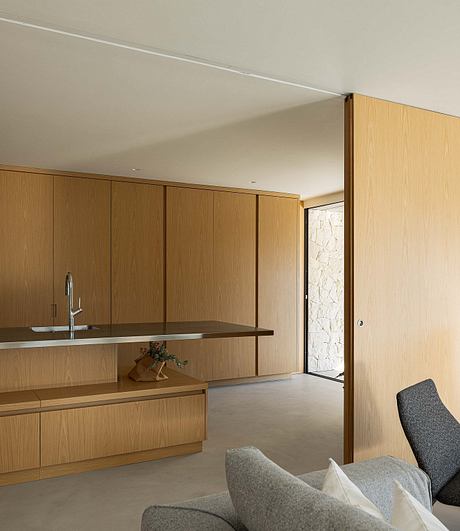 Casa M by Silverline - 3