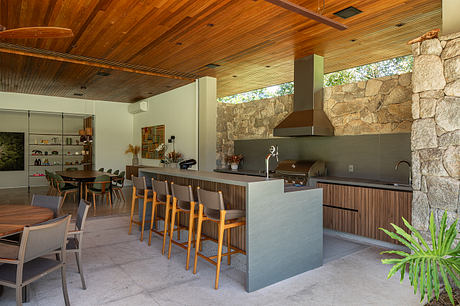 Larissa 5 Residence by Gilda Meirelles - 3