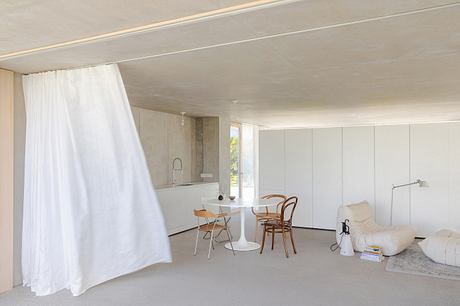 House on the Edge of the Plain by Skupaj Arhitekti - 4