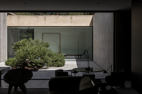 PAVILION SESTIG: Concrete Modernism Refined For Work and Home Life - 4