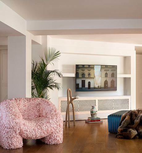 MG.01: Quiet Luxury for a Garden-Lined, Art-Filled Madrid Apartment - 6