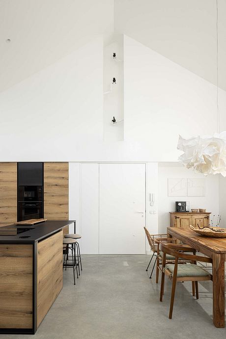 Casinha da Melroeira: Reimagines a Ruin as Compact Refuge in Portugal - 6