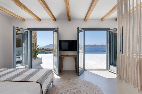 Fanos Guesthouse: Island Courtyard Living Shaped by Wind and Greek Sun - 6