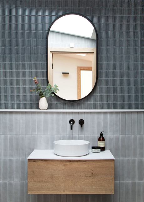 Hartdene Barns: Charred Timber Eco Homes In The English Countryside - 6