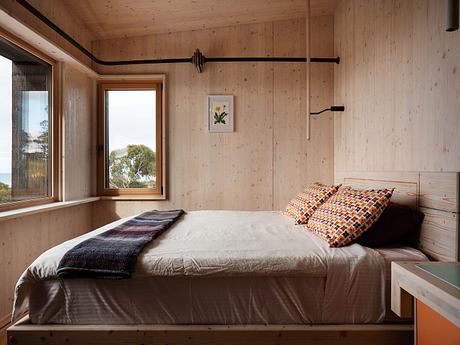 Scamander Passivhaus A: Low-Energy Coastal Retreat on Tasman Coast - 6