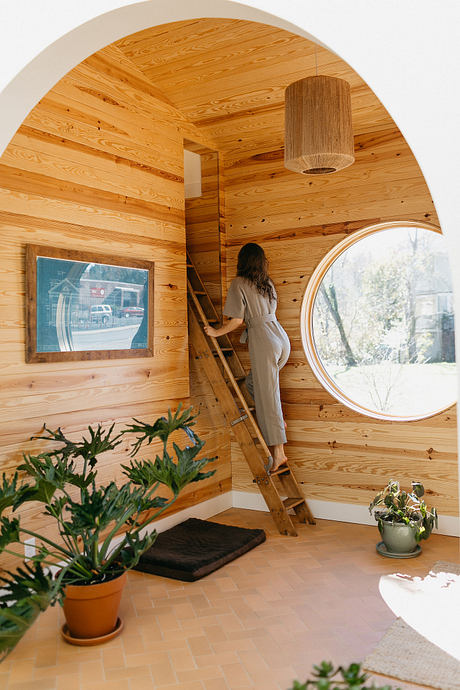 Westwood Wedge Recasts Porch Living With Warm, Light-Filled Home - 7