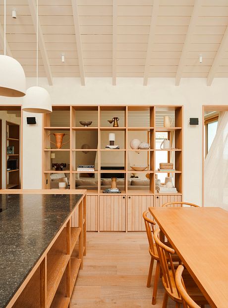 The Cornwall Retreat: Tactile Coastal House for Surf-Led Family Life - 8