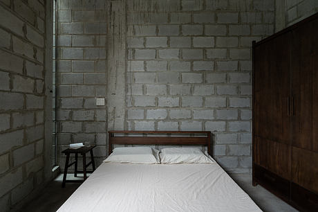 A Quiet House for Tropical Living - 8