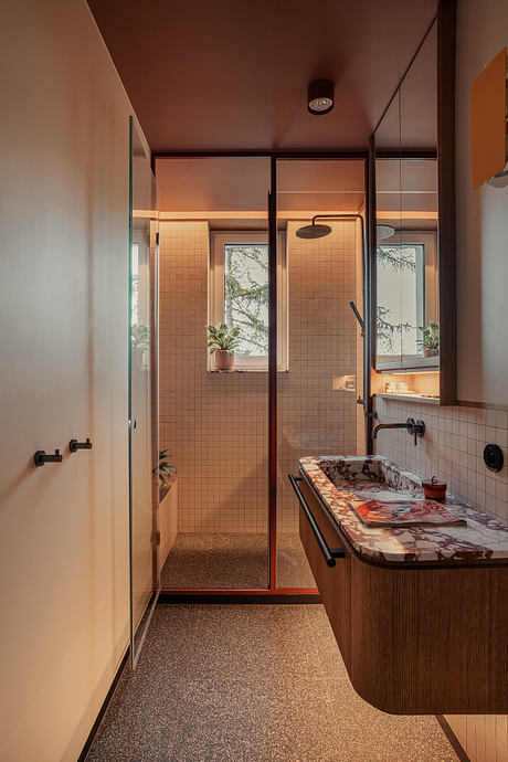 DWS Kochanowskiego: Warm Midcentury Apartment Revival in Gdańsk - 7