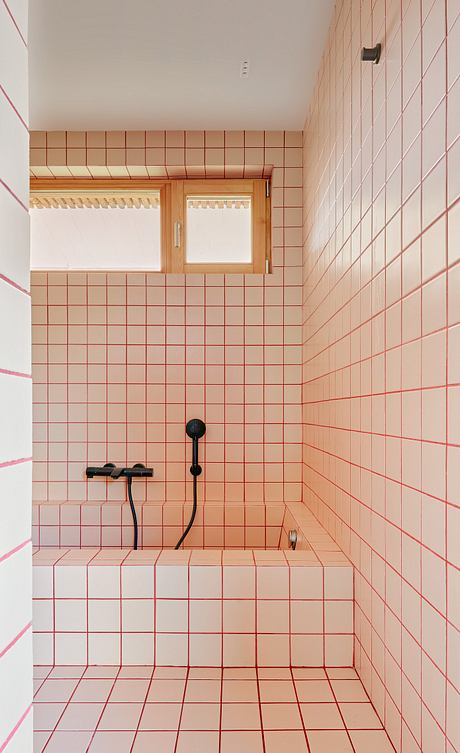 L10 House Reframes a 1970s Coastal Home with Quiet Precision - 7