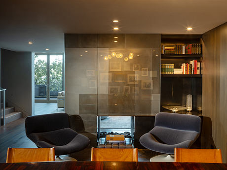 Looking Glass — A Revitalized Lakefront Retreat - 7