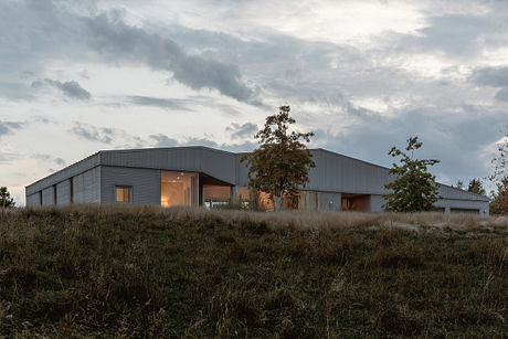 Le Fenil — Prefab Country Retreat - 8