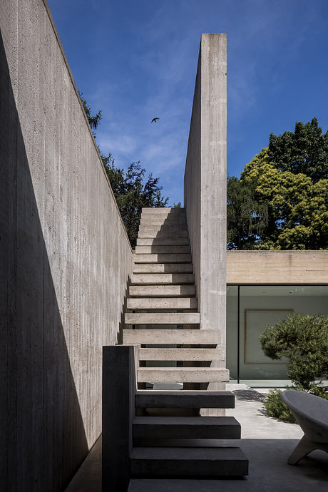 PAVILION SESTIG: Concrete Modernism Refined For Work and Home Life - 7