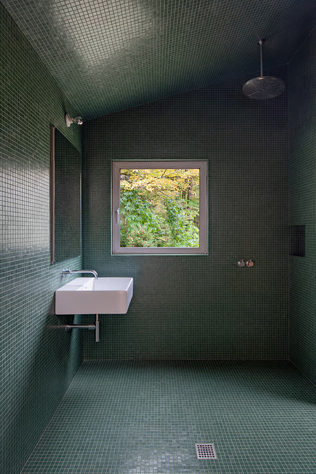 Studio & Guest House In New York Reimagines Cabin-Style Comfort Living - 8