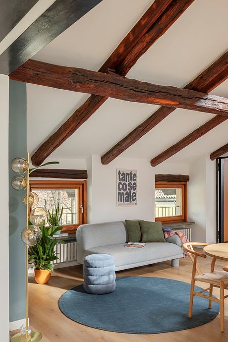 Francesca’s House: Lively Family Apartment Crafted for Digital Life - 4