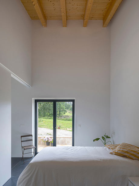 ST House by Roberto Lebrero - 6