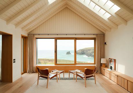 The Cornwall Retreat: Tactile Coastal House for Surf-Led Family Life - 9