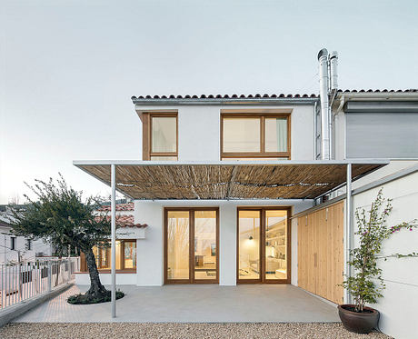 Ca na Baldu i en Diego — Quiet Minimalism Above Tibidabo Hill - 10