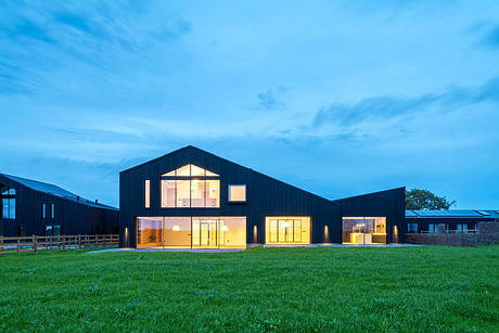 Hartdene Barns: Charred Timber Eco Homes In The English Countryside - 9