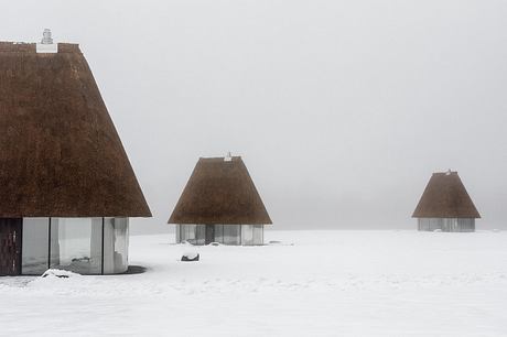 Hata-Mazanka: Scenic Eco-Minimalist Retreat in Central Ukraine - 10