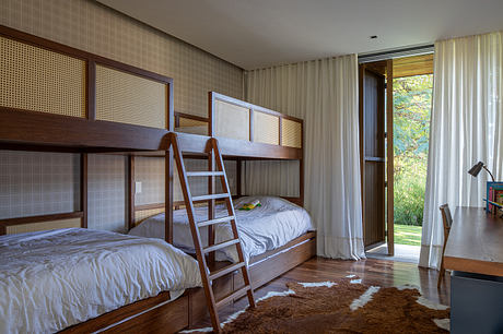 Larissa 5 Residence by Gilda Meirelles - 9