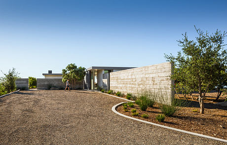 Mission Canyon Residence by NMA Architects - 10