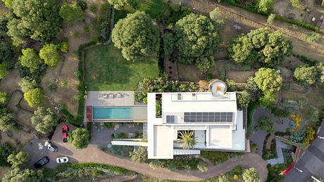 Casa A12 in Aci Castello Pairs Boardlike Concrete with Lava Stone - 16