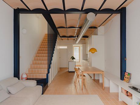 Antònia & Roger: A Narrow Barcelona House Shaped For Family Life - 1