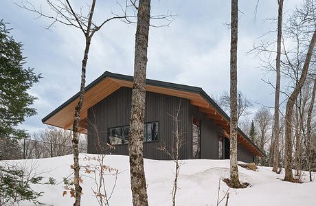 Cardwell Clubhouse by Dubbeldam Architecture + Design