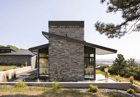 Hinge House by Workaday - 1