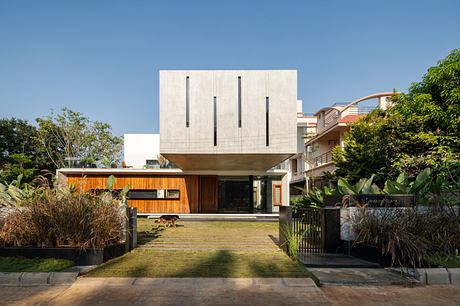 The Long House by Crest Architects - 1