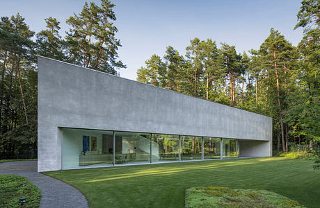 Trim House by KWK Promes