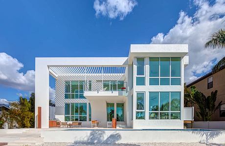 White Haus by SOLSTICE Planning and Architecture