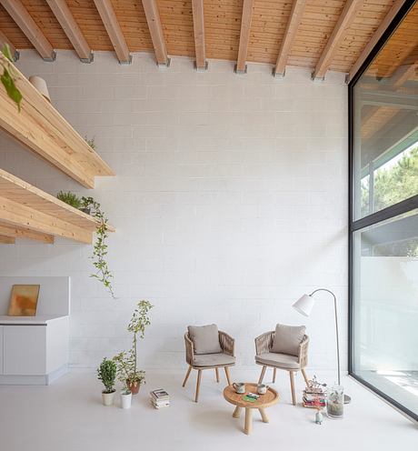 Gava Beach House: A Barcelona Home Shaped by Sea Views - 2