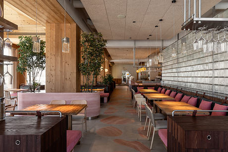 Lubov & Ludy: A Warm, Textured Restaurant Interior in Rivne - 2